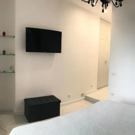 Luxury Charlemagne 4* Салерно