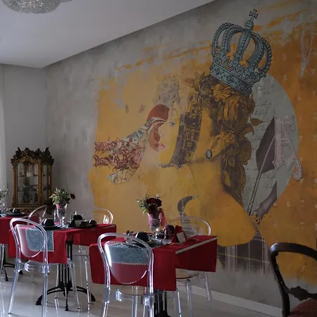 Luxury Charlemagne Bed & Breakfast *