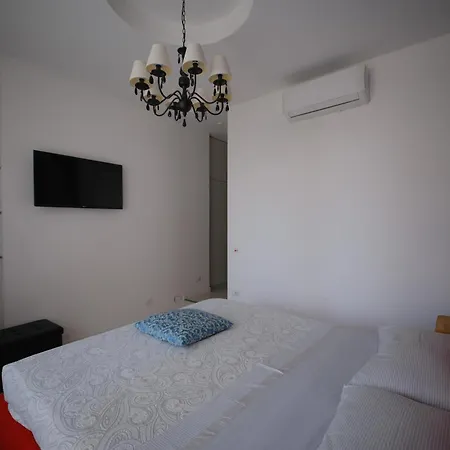 Luxury Charlemagne Bed & Breakfast Salerno